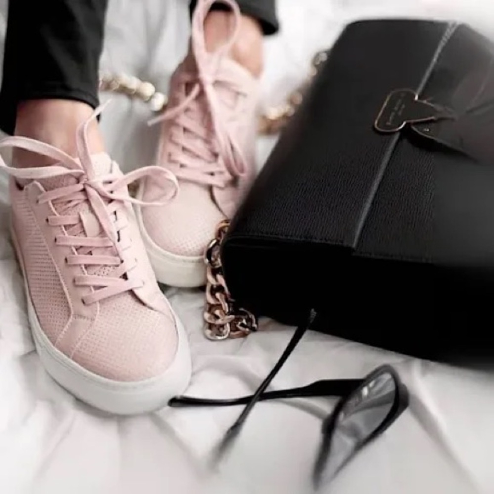 Greats Shoes The Royale Perforated Womens Blush Pink Sneakers size 8 EUC